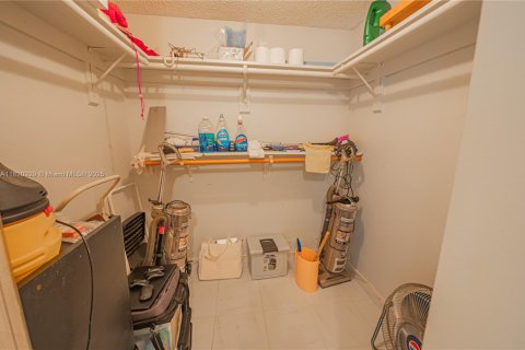 Copropriété à vendre à Sunny Isles Beach, Floride: 2 chambres, 138.24 m2 № 1779544 - photo 22