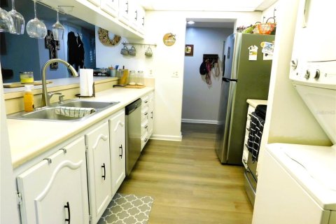 Condominio en venta en Lake Wales, Florida, 2 dormitorios, 104.05 m2 № 1048918 - foto 13