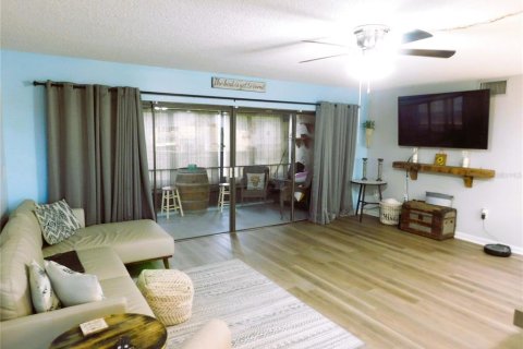 Condominio en venta en Lake Wales, Florida, 2 dormitorios, 104.05 m2 № 1048918 - foto 11