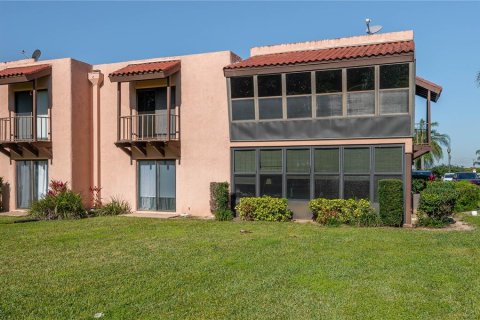 Condominio en venta en Lake Wales, Florida, 2 dormitorios, 104.05 m2 № 1048918 - foto 8