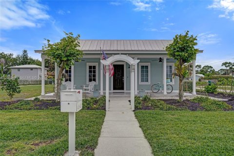 Villa ou maison à Stuart, Floride 4 chambres, 188.31 m2 № 2070824