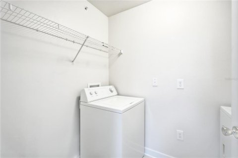 Condominio en alquiler en Tampa, Florida, 2 dormitorios, 105.26 m2 № 2105475 - foto 8