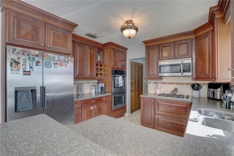 Купить виллу или дом в Хомосасса, Флорида 8 комнат, 211.91м2, № 1525032 - фото 14