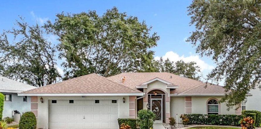 Villa ou maison à Leesburg, Floride 3 chambres, 163.23 m2 № 1913749