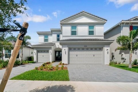 House in Westlake, Florida 4 bedrooms, 277.03 sq.m. № 1861458 - photo 1
