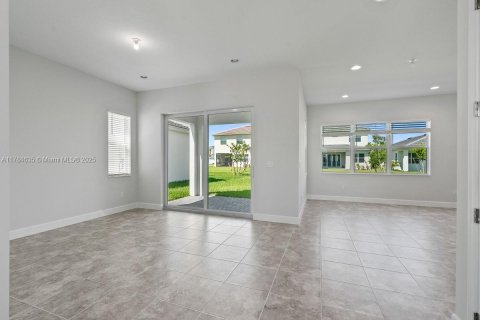 House in Westlake, Florida 4 bedrooms, 277.03 sq.m. № 1861458 - photo 8