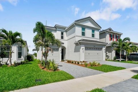 House in Westlake, Florida 4 bedrooms, 277.03 sq.m. № 1861458 - photo 3