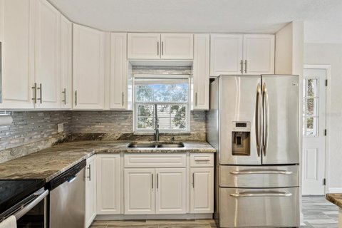 Casa en alquiler en Saint Petersburg, Florida, 3 dormitorios, 167.32 m2 № 1837309 - foto 17