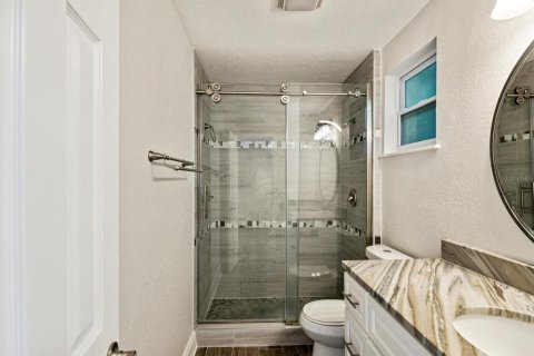 Casa en alquiler en Saint Petersburg, Florida, 3 dormitorios, 167.32 m2 № 1837309 - foto 28