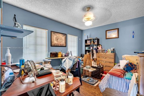 Casa en venta en Miami Springs, Florida, 3 dormitorios, 183.95 m2 № 1850400 - foto 22