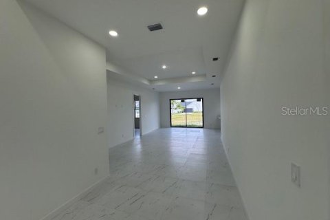 Villa ou maison à vendre à Cape Coral, Floride: 4 chambres, 159.33 m2 № 1687399 - photo 4