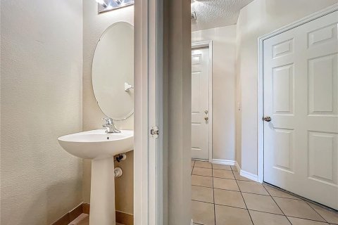 Condo in Orlando, Florida, 3 bedrooms  № 1771787 - photo 20
