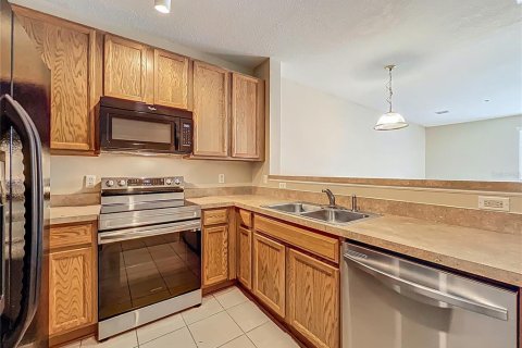Condo in Orlando, Florida, 3 bedrooms  № 1771787 - photo 10