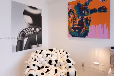 Condominio en venta en Miami Beach, Florida, 2 dormitorios, 138.42 m2 № 2089237 - foto 19