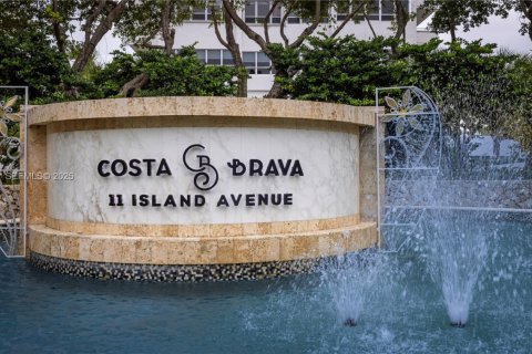 Condominio en venta en Miami Beach, Florida, 2 dormitorios, 138.42 m2 № 2089237 - foto 23