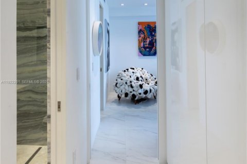 Condominio en venta en Miami Beach, Florida, 2 dormitorios, 138.42 m2 № 2089237 - foto 15