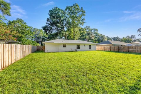 House in Ocala, Florida 3 bedrooms, 106.28 sq.m. № 1873015 - photo 13