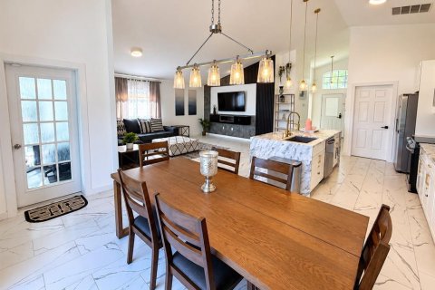 Villa ou maison à louer à Kissimmee, Floride: 3 chambres, 139.26 m2 № 2427234 - photo 12