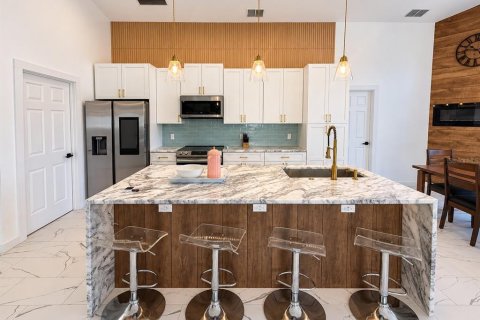 Villa ou maison à louer à Kissimmee, Floride: 3 chambres, 139.26 m2 № 2427234 - photo 10
