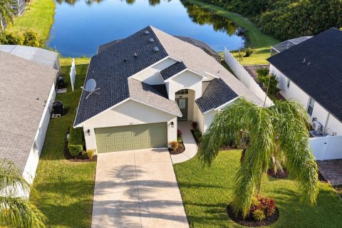 Villa ou maison à louer à Kissimmee, Floride: 3 chambres, 139.26 m2 № 2427234 - photo 3