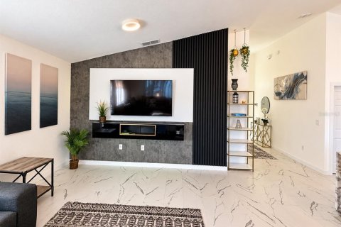 Villa ou maison à louer à Kissimmee, Floride: 3 chambres, 139.26 m2 № 2427234 - photo 13