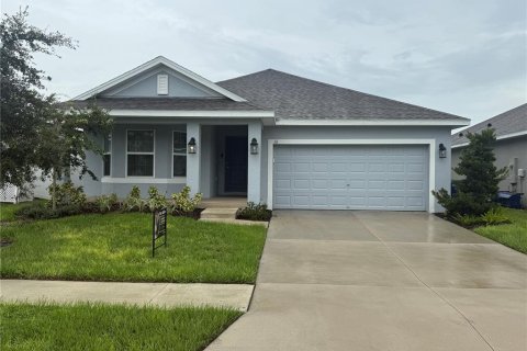 House in Winter Haven, Florida 3 bedrooms, 143.35 sq.m. № 1894218 - photo 2