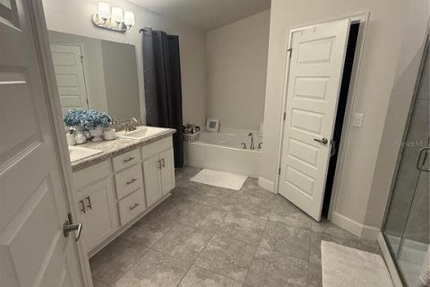 House in Winter Haven, Florida 3 bedrooms, 143.35 sq.m. № 1894218 - photo 7