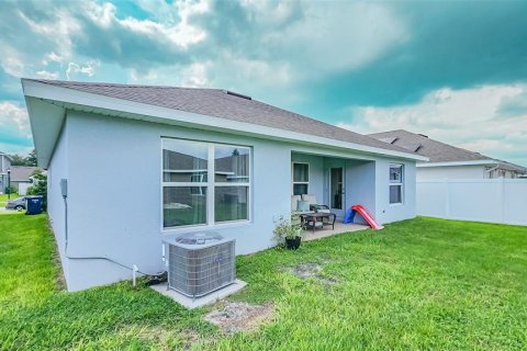 House in Winter Haven, Florida 3 bedrooms, 143.35 sq.m. № 1894218 - photo 19