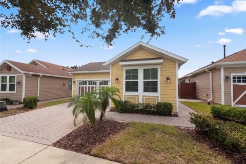Villa ou maison à Groveland, Floride 2 chambres, 145.67 m2 № 2408565