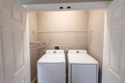 Villa ou maison à vendre à Groveland, Floride: 2 chambres, 145.67 m2 № 2408565 - photo 19