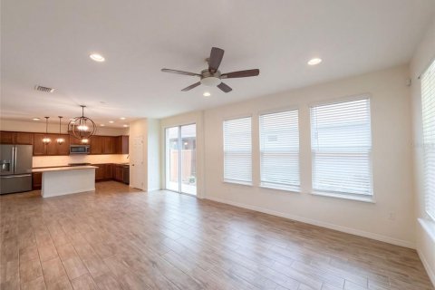 Villa ou maison à vendre à Groveland, Floride: 2 chambres, 145.67 m2 № 2408565 - photo 10