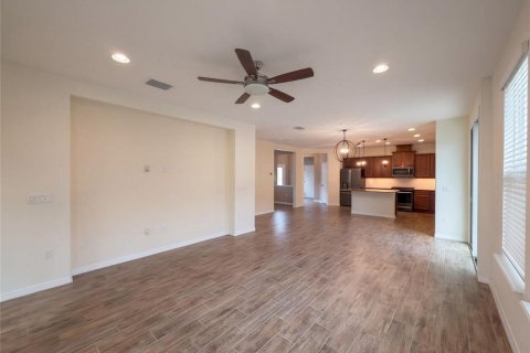 Villa ou maison à vendre à Groveland, Floride: 2 chambres, 145.67 m2 № 2408565 - photo 3