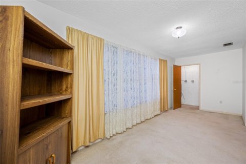 Condo in Saint Petersburg, Florida, 1 bedroom  № 1804683 - photo 22