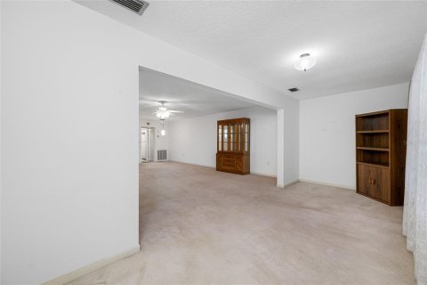 Condo in Saint Petersburg, Florida, 1 bedroom  № 1804683 - photo 24