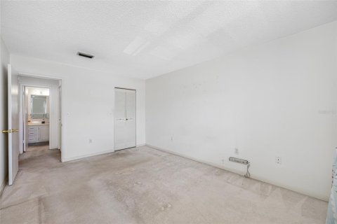 Condo in Saint Petersburg, Florida, 1 bedroom  № 1804683 - photo 29