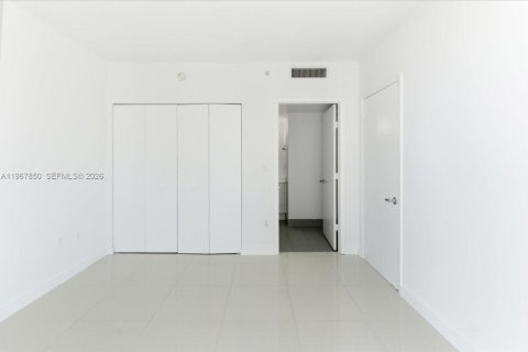 Condominio en venta en Miami, Florida, 2 dormitorios, 104.14 m2 № 2029903 - foto 22