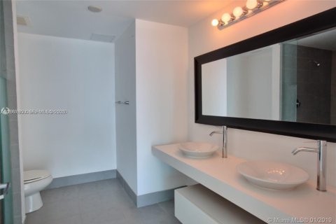 Copropriété à vendre à Miami, Floride: 2 chambres, 104.14 m2 № 2029903 - photo 6