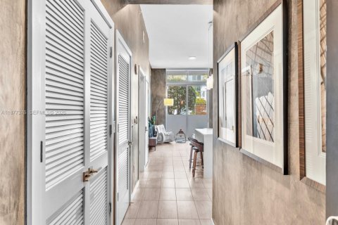 Copropriété à vendre à Miami, Floride: 1 chambre, 69.03 m2 № 2088880 - photo 3