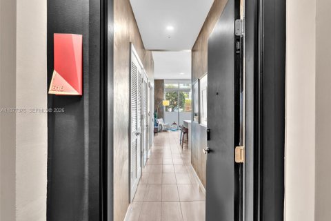 Copropriété à vendre à Miami, Floride: 1 chambre, 69.03 m2 № 2088880 - photo 2
