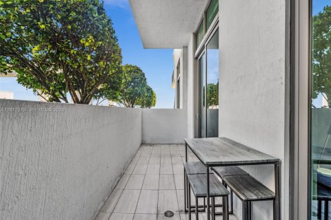 Copropriété à vendre à Miami, Floride: 1 chambre, 69.03 m2 № 2088880 - photo 20