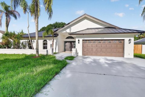 House in Palm City, Florida 4 bedrooms, 204.29 sq.m. № 2344230 - photo 5
