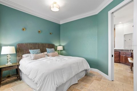 Casa en venta en Saint Petersburg, Florida, 4 dormitorios, 318.19 m2 № 1548573 - foto 24