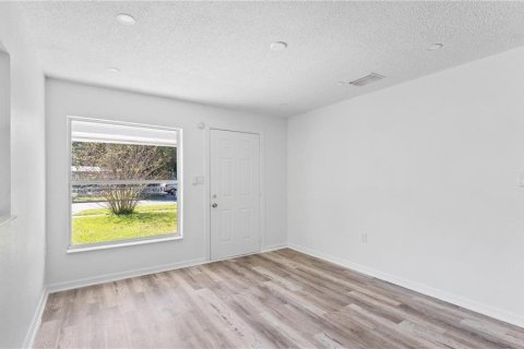 House in Orlando, Florida 3 bedrooms, 84.17 sq.m. № 2236718 - photo 10