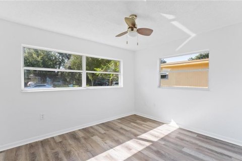 House in Orlando, Florida 3 bedrooms, 84.17 sq.m. № 2236718 - photo 15