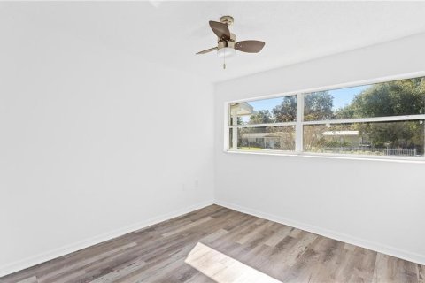 House in Orlando, Florida 3 bedrooms, 84.17 sq.m. № 2236718 - photo 14