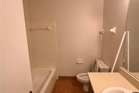 Touwnhouse à louer à Gainesville, Floride: 3 chambres, 119.84 m2 № 2413991 - photo 13