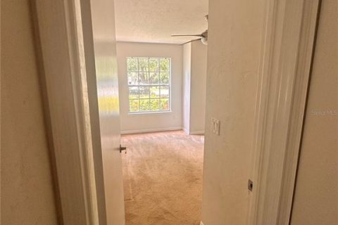 Touwnhouse à louer à Gainesville, Floride: 3 chambres, 119.84 m2 № 2413991 - photo 10