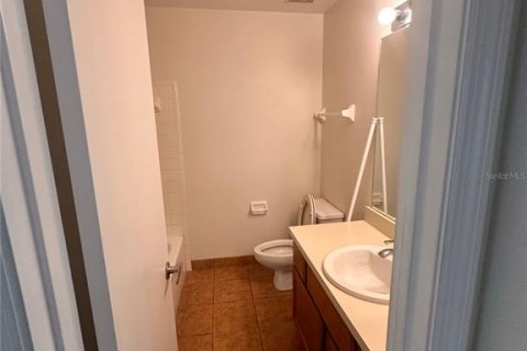 Touwnhouse à louer à Gainesville, Floride: 3 chambres, 119.84 m2 № 2413991 - photo 12