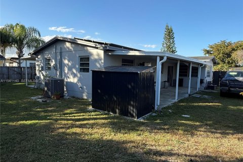 Купить виллу или дом в Хомстед, Флорида 3 спальни, 144.18м2, № 1998652 - фото 3