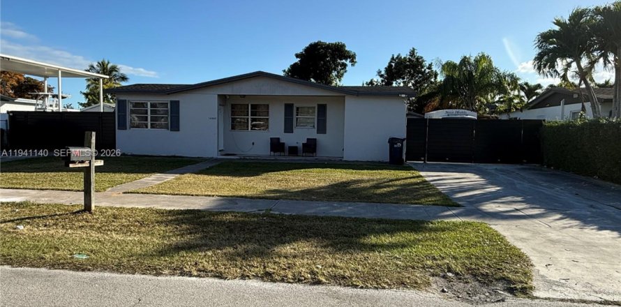 Дом в Хомстед, Флорида 3 спальни, 144.18м2 № 1998652